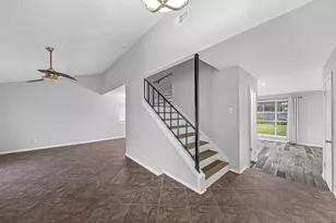 302 Morningside Dr, League City, TX 77573 - Photo 4
