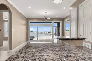 168 Lake Point Blvd, Conroe, TX 77356 - Photo 4