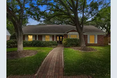 606 Forest Lake Drive, Seabrook, TX 77586 - Photo 1