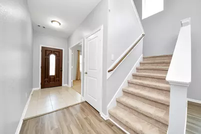 4919 Fairwater Court, Richmond, TX 77469 - Photo 4