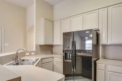 10735 Norchester Village, Houston, TX 77070 - Photo 4