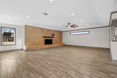 3031 Fairway Drive, Sugar Land, TX 77478 - Photo 4