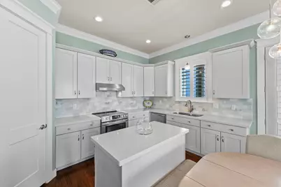 25102 Sausalito Drive, Galveston, TX 77554 - Photo 8