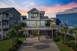 25102 Sausalito Dr, Galveston, TX 77554 - Photo 1