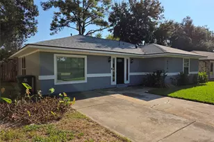 4718 Blanton Blvd, Houston, TX 77092 - Photo 2