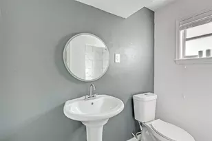 2420 McDuffie St, Houston, TX 77019 - Photo 24