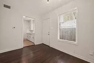 2420 McDuffie St, Houston, TX 77019 - Photo 4