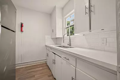 2420 McDuffie Street #5, Houston, TX 77019 - Photo 6
