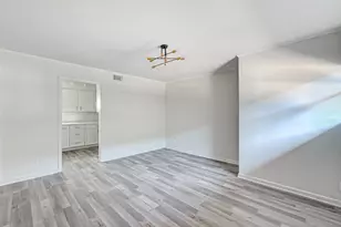 2420 McDuffie St, Houston, TX 77019 - Photo 10