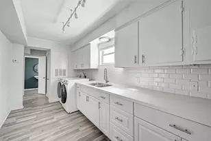 2420 McDuffie St, Houston, TX 77019 - Photo 14