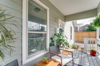 2116 Carter Street, Houston, TX 77008 - Photo 2