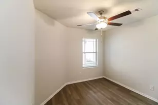 11688 Descent Dr, Conroe, TX 77303 - Photo 14