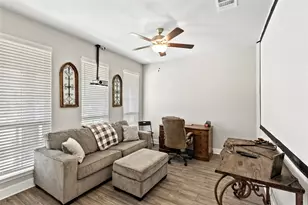 10603 Scarlet Peak Ct, Bryan, TX 77845 - Photo 4