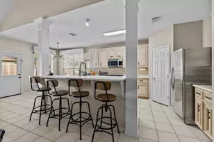 2372 Autumn Mist Ct, League City, TX 77573 - Photo 6