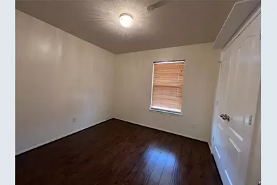 1053 Shadow Glenn Drive, Conroe, TX 77301 - Photo 10