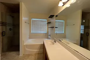 1053 Shadow Glenn Dr, Conroe, TX 77301 - Photo 6