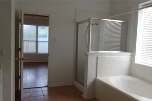 4822 Schiller Park Ln, Sugar Land, TX 77479 - Photo 12