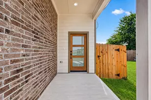 8110 Carver Rd, Houston, TX 77088 - Photo 36