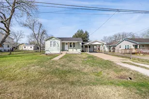 403 N College St, Weimar, TX 78962 - Photo 4