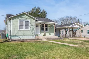 403 N College St, Weimar, TX 78962 - Photo 2