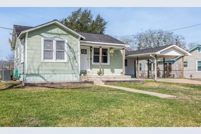 403 N College Street, Weimar, TX 78962 - Photo 2