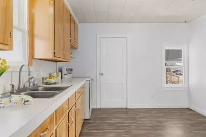 403 N College Street, Weimar, TX 78962 - Photo 22