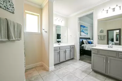 14011 Lago Creek Court, Rosharon, TX 77583 - Photo 22