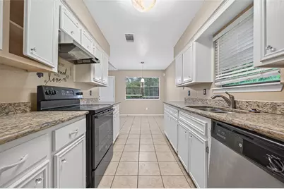 5510 Bridgegate Drive, Spring, TX 77373 - Photo 10