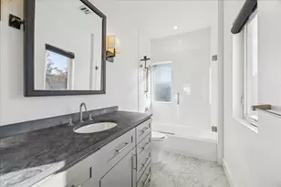 1919 Missouri St, Houston, TX 77019 - Photo 10