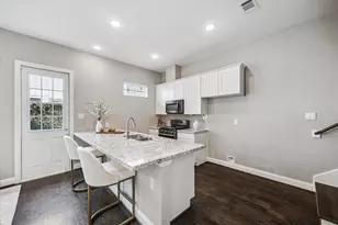 5443 Camaguey St, Houston, TX 77023 - Photo 8