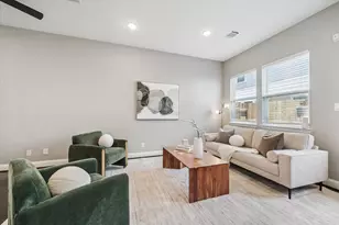 5443 Camaguey St, Houston, TX 77023 - Photo 6