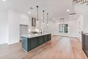 806 Fisher St, Houston, TX 77018 - Photo 8