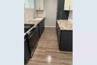9413 Clinton Drive, Houston, TX 77029 - Photo 6