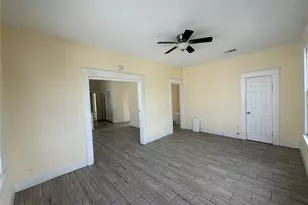 3309 Bernardo De Galvez Ave, Galveston, TX 77550 - Photo 16