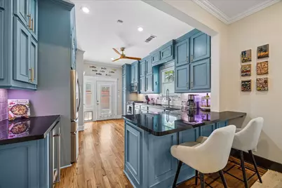 618 Bayland Avenue, Houston, TX 77009 - Photo 8