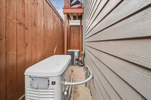 618 Bayland Ave, Houston, TX 77009 - Photo 22