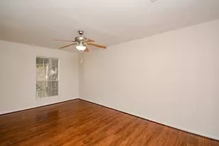 13282 Trail Hollow Dr, Houston, TX 77079 - Photo 28