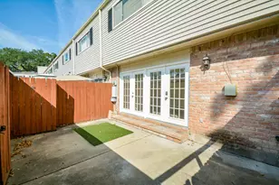 13282 Trail Hollow Dr, Houston, TX 77079 - Photo 32