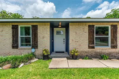 5906 High Meadow Street, League City, TX 77573 - Photo 6