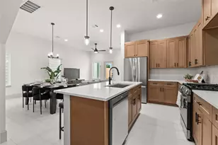 4009 Buffalo Moon Dr, Houston, TX 77045 - Photo 8