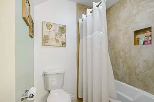 301 Bull Run Dr, League City, TX 77573 - Photo 28