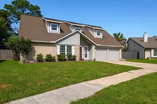 301 Bull Run Dr, League City, TX 77573 - Photo 40
