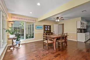 10 Cape Chestnut Dr, The Woodlands, TX 77381 - Photo 16