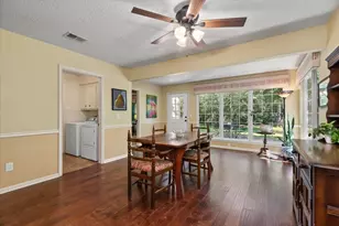 10 Cape Chestnut Dr, The Woodlands, TX 77381 - Photo 14
