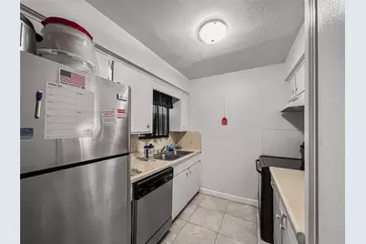 3412 Lantern Lane, Baytown, TX 77521 - Photo 6