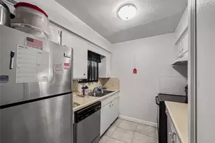 3412 Lantern Ln, Baytown, TX 77521 - Photo 6