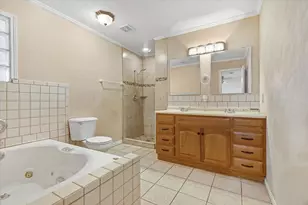6946 Cole Creek Dr, Houston, TX 77092 - Photo 36