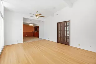 6946 Cole Creek Dr, Houston, TX 77092 - Photo 10