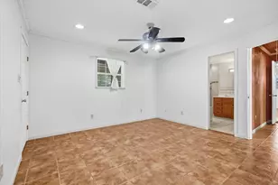 6946 Cole Creek Dr, Houston, TX 77092 - Photo 34