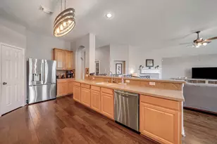 1859 Pembrook Cir, Conroe, TX 77301 - Photo 4